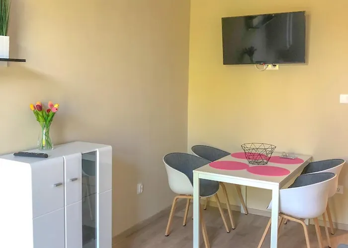 Holiday Apartmanhaz