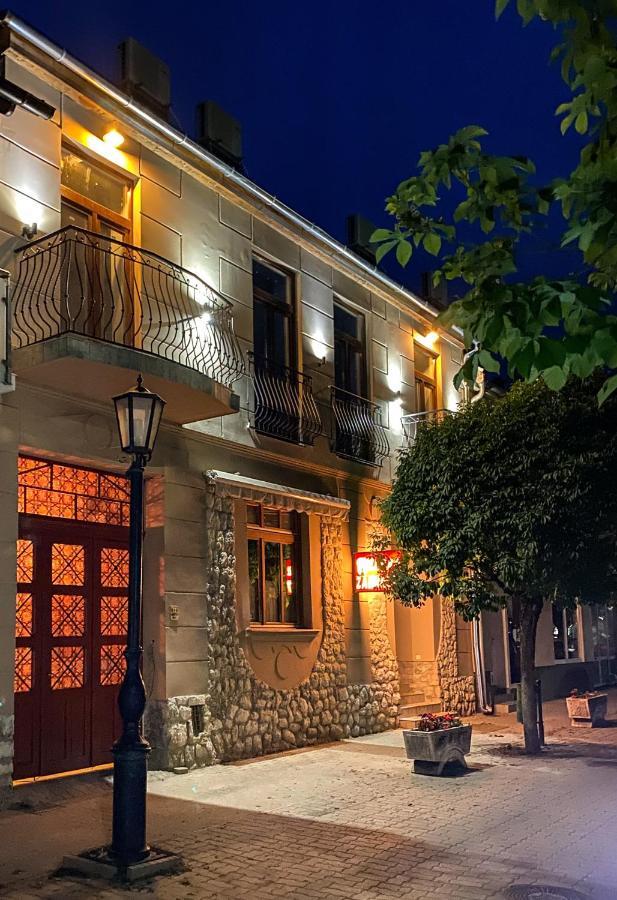 Apartmanhaz * Harkany