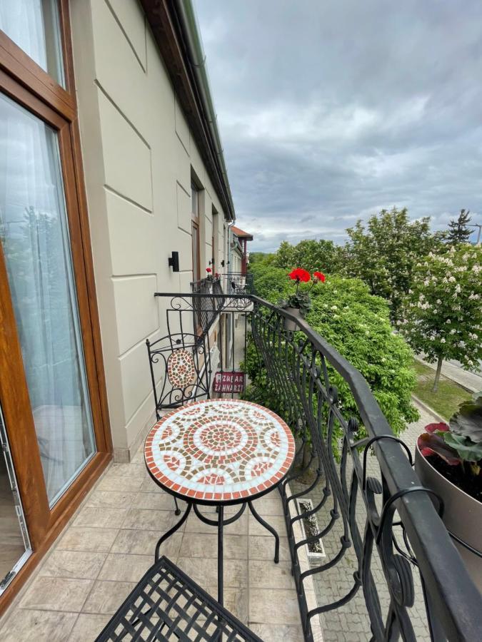 Apartment Apartmanhaz *